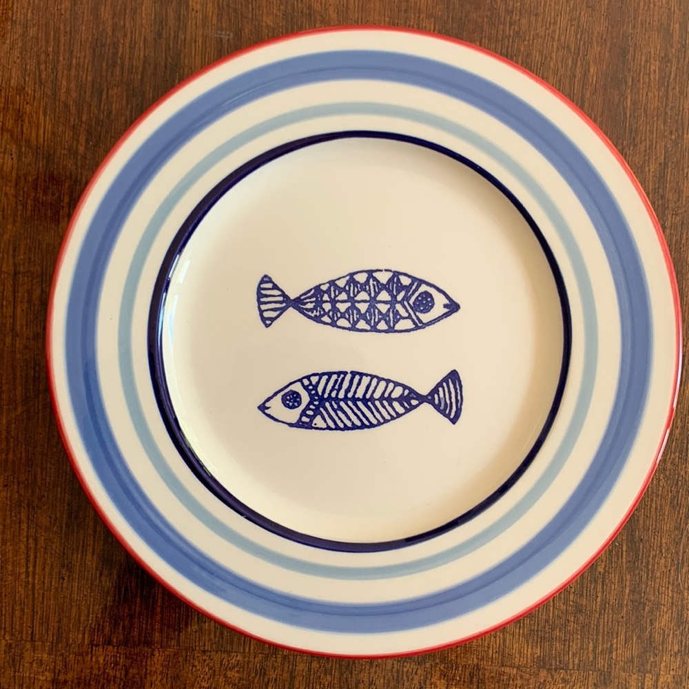 Blue Fish Plate by CMG CERAMICAS